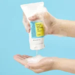 ژل شستشوی کنترل چربی COSRX با فرمول ملایم و روشن‌ کننده پوست