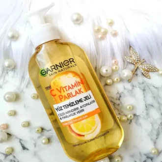 ژل پاک‌ کننده و درخشان‌ کننده پوست گارنیر با ویتامین C